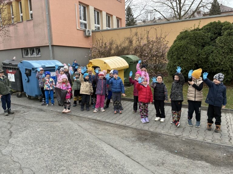 Konvalinka uklízí Česko